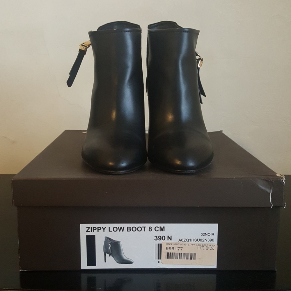 Louis Vuitton Women's Shoes